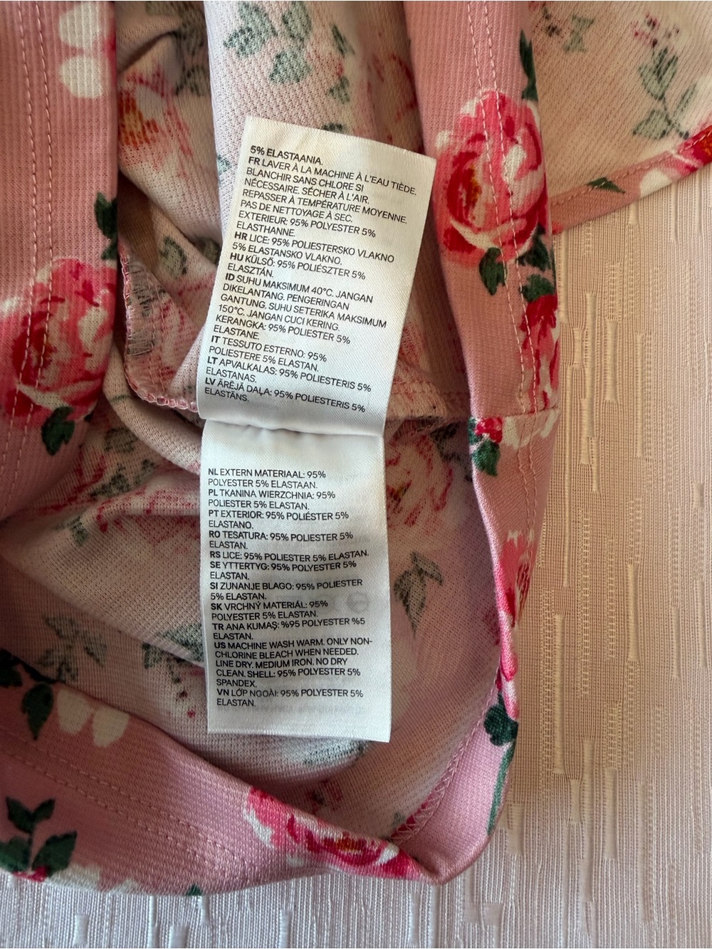 Divided H&M Women’s Pink Floral Ruffle Camisole size M - Picture 8 of 8